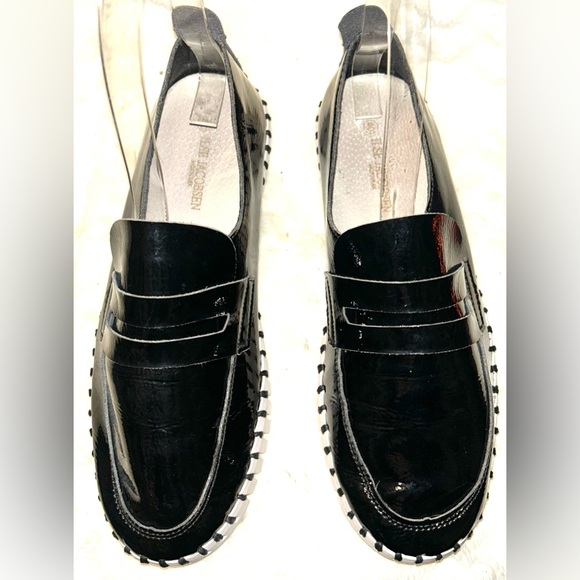 Ilse Jacobsen Hornbaek Shiny Black patent Slip-On Loafer women’s size 10 - Picture 3 of 9